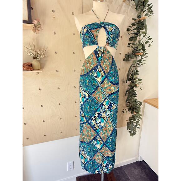 HAYDEN Los Angeles Cut Out Maxi Dress Size Medium Halter Patchwork Print - Picture 10 of 10